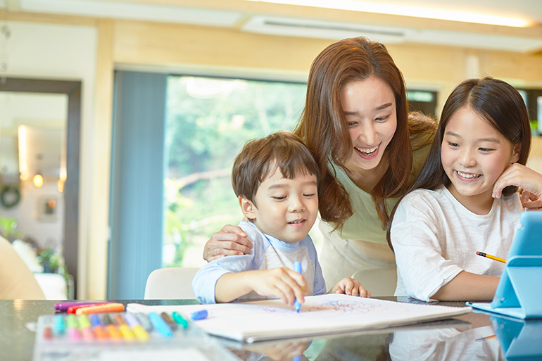 현대건설은 현장에서 검증된 최적의 솔루션을 통해 소음 걱정 없는 최상의 주거 환경 실현에 최선을 다하고 있다