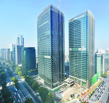 New skyscraper in Gangnam area under construction