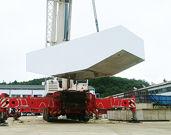 Hyundai E&C develops Precast Concrete Bridge Piers, accelerating smart construction.